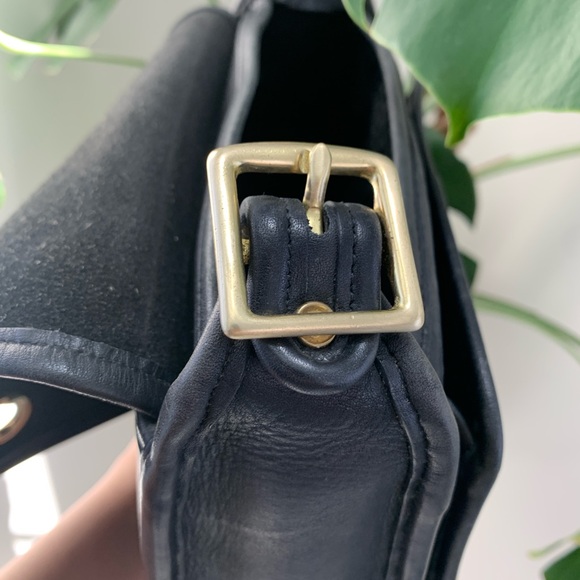 Rambler’s Legacy (9061) Vintage Coach Crossbody Shoulder Bag - Picture 13 of 16